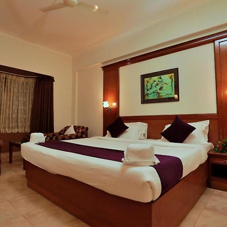 Hotel Edassery Mansion Kochi Bagian luar foto