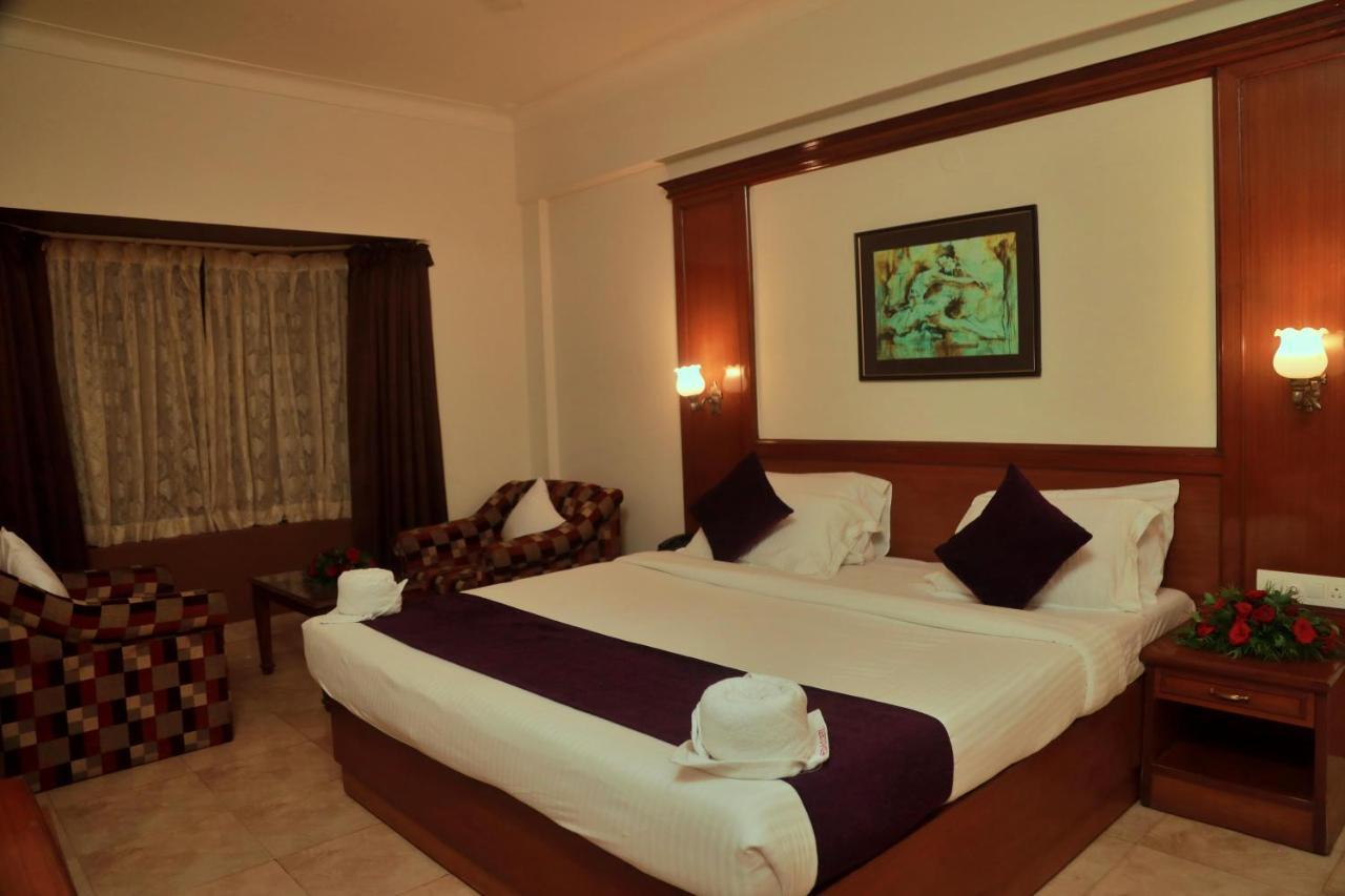 Hotel Edassery Mansion Kochi Bagian luar foto