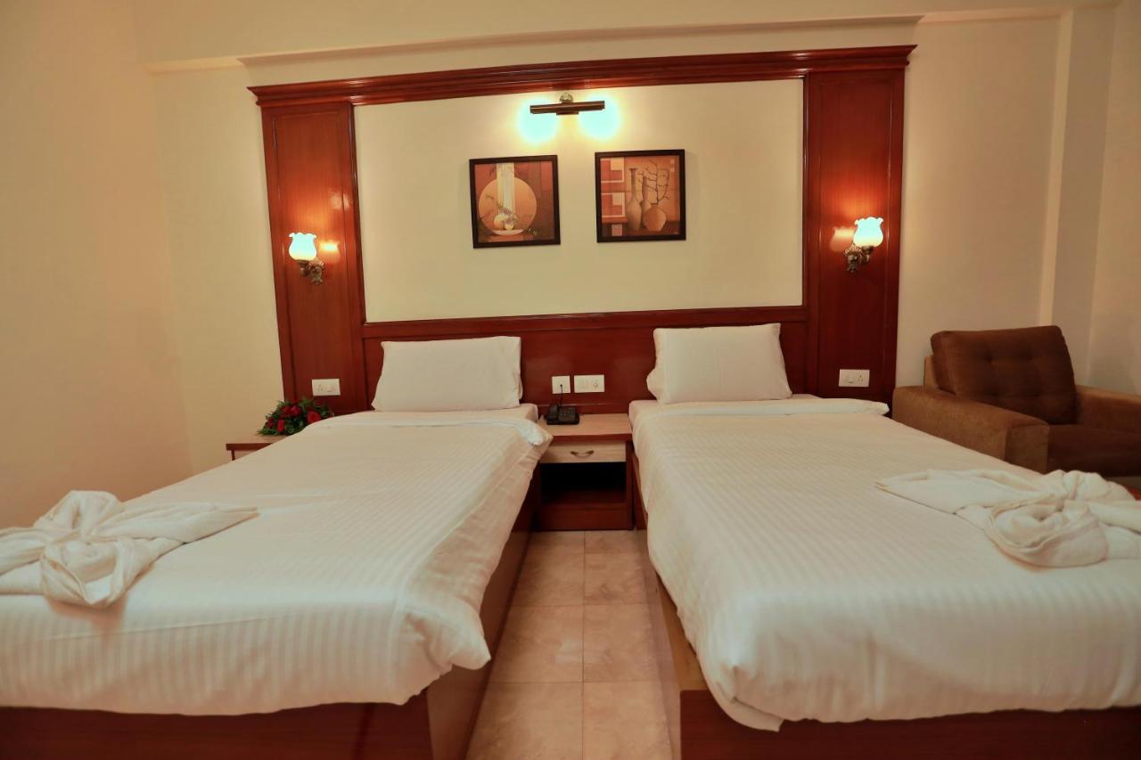 Hotel Edassery Mansion Kochi Bagian luar foto