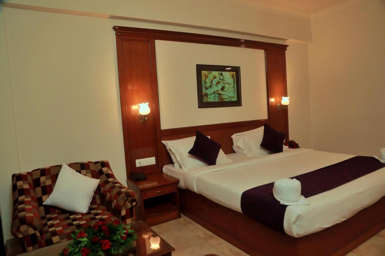 Hotel Edassery Mansion Kochi Bagian luar foto