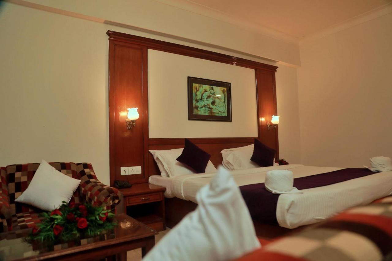 Hotel Edassery Mansion Kochi Bagian luar foto