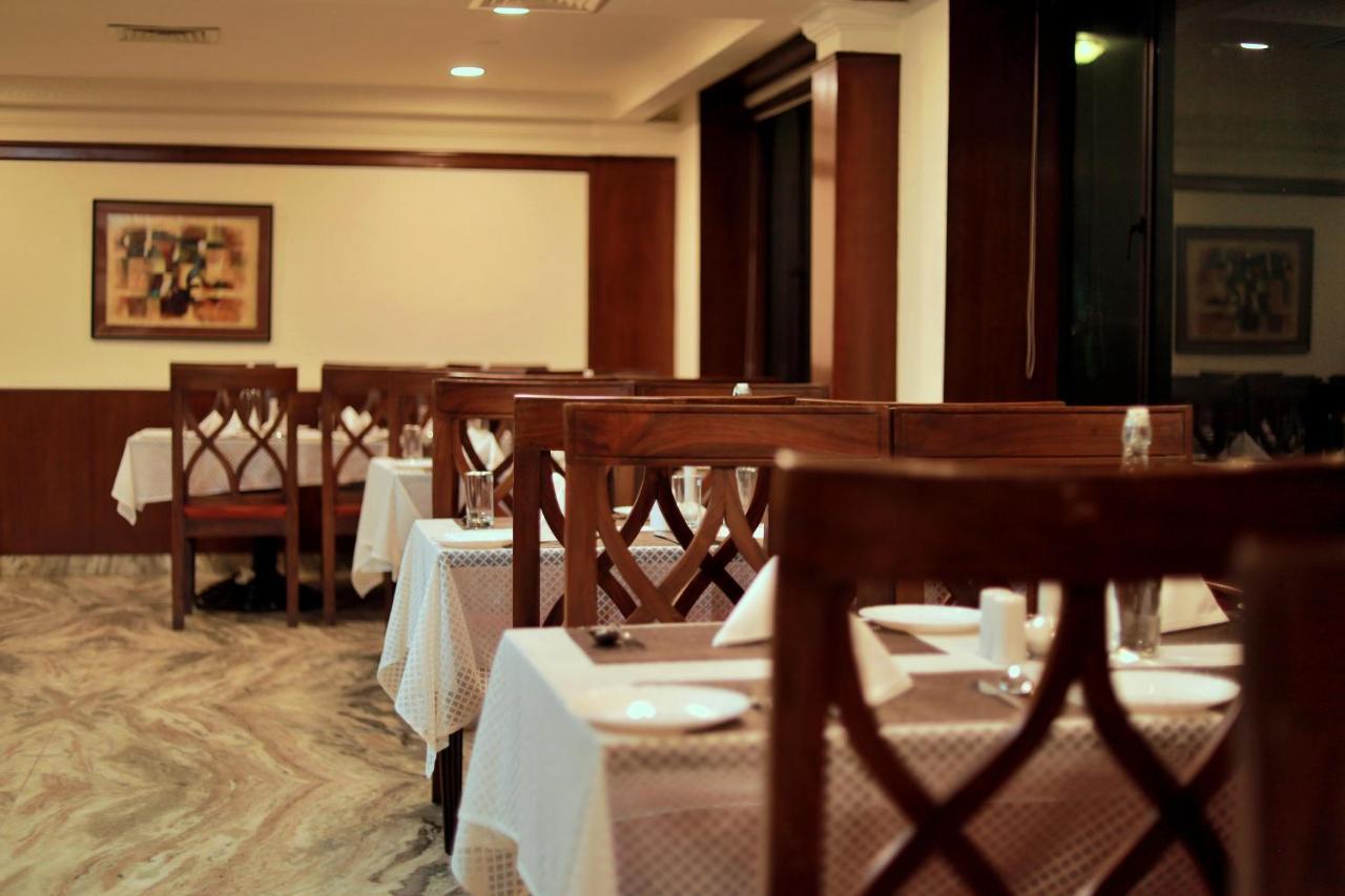Hotel Edassery Mansion Kochi Bagian luar foto