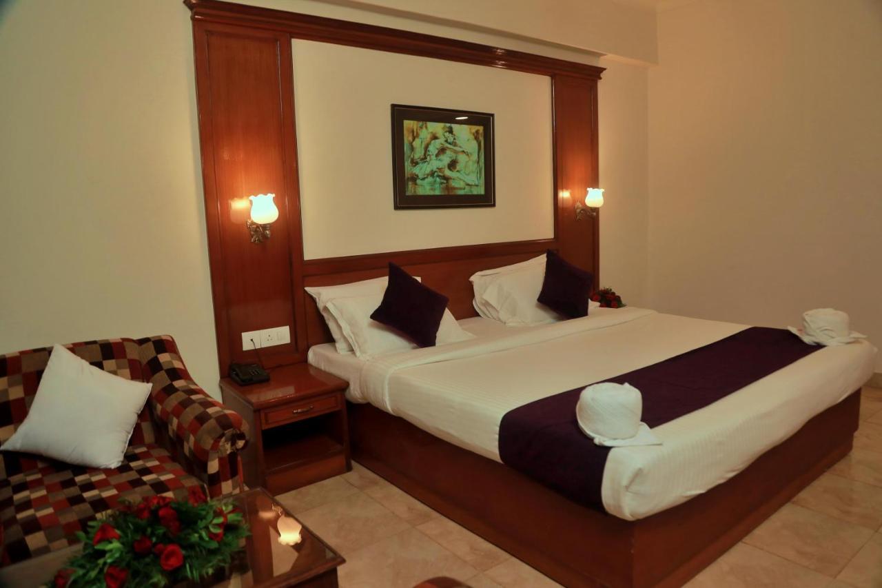 Hotel Edassery Mansion Kochi Bagian luar foto