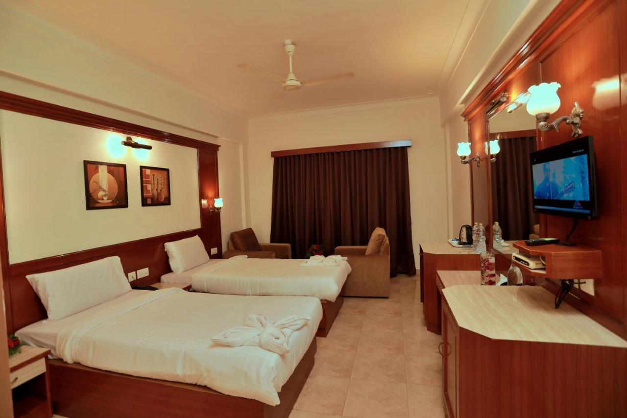 Hotel Edassery Mansion Kochi Bagian luar foto