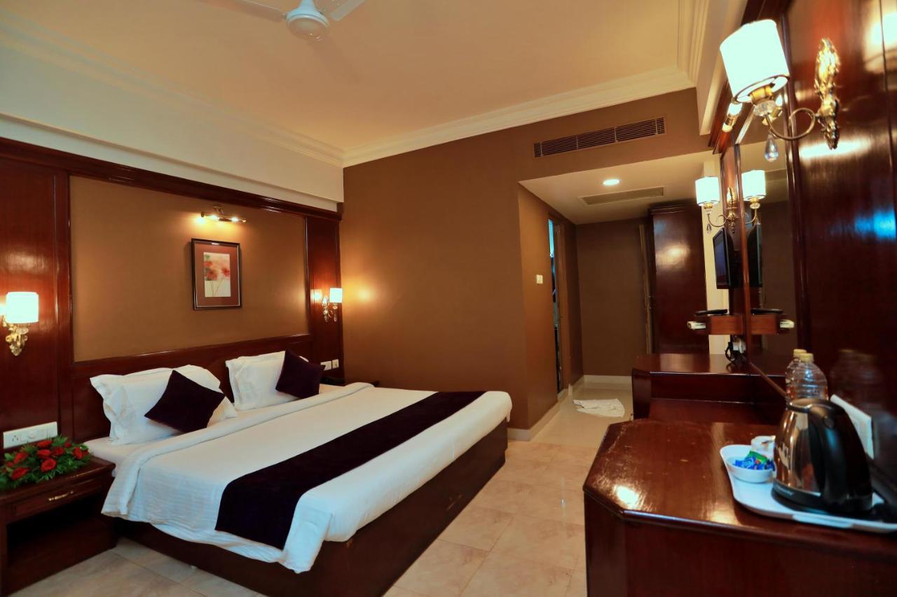 Hotel Edassery Mansion Kochi Bagian luar foto