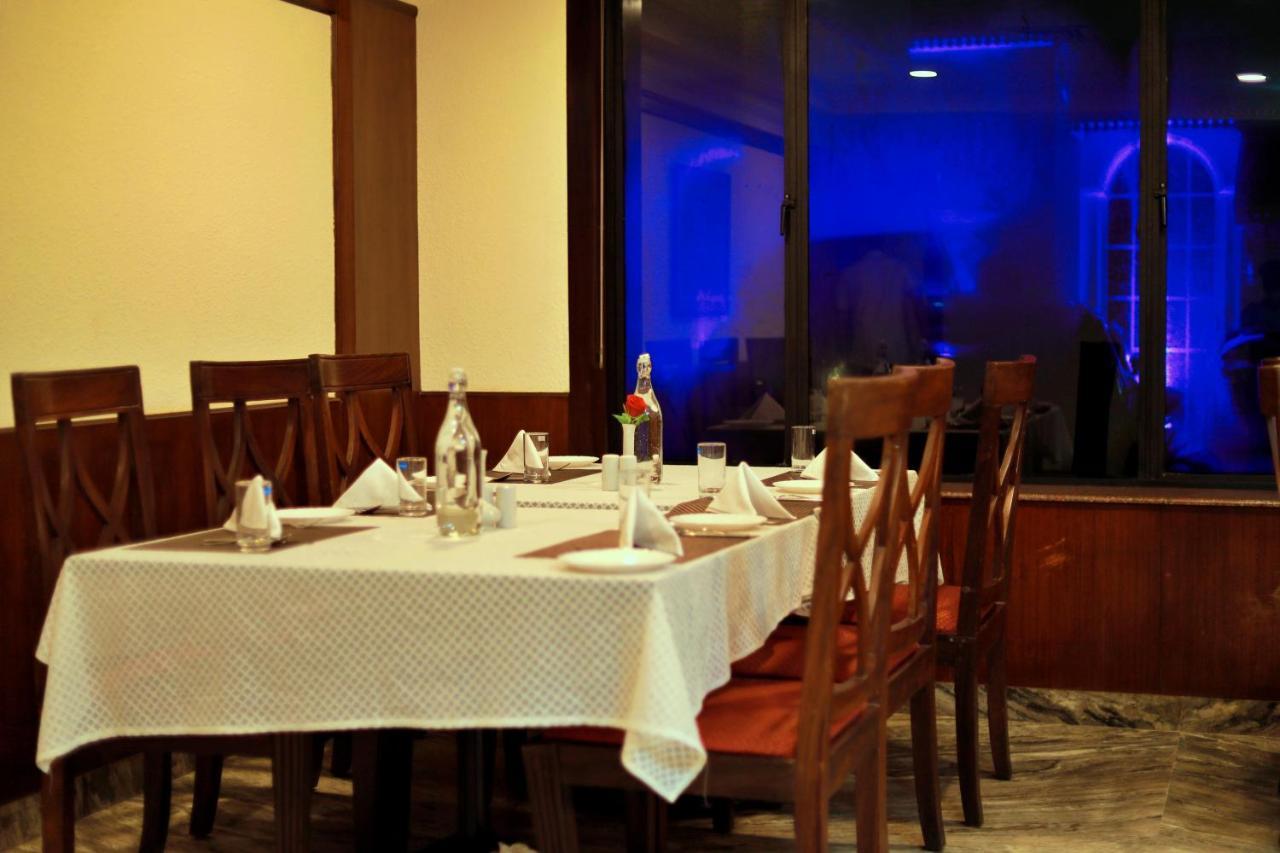 Hotel Edassery Mansion Kochi Bagian luar foto
