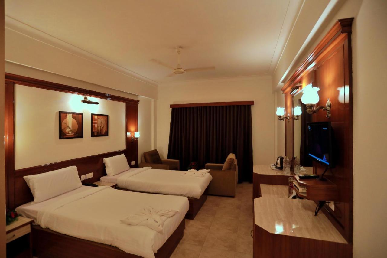 Hotel Edassery Mansion Kochi Bagian luar foto
