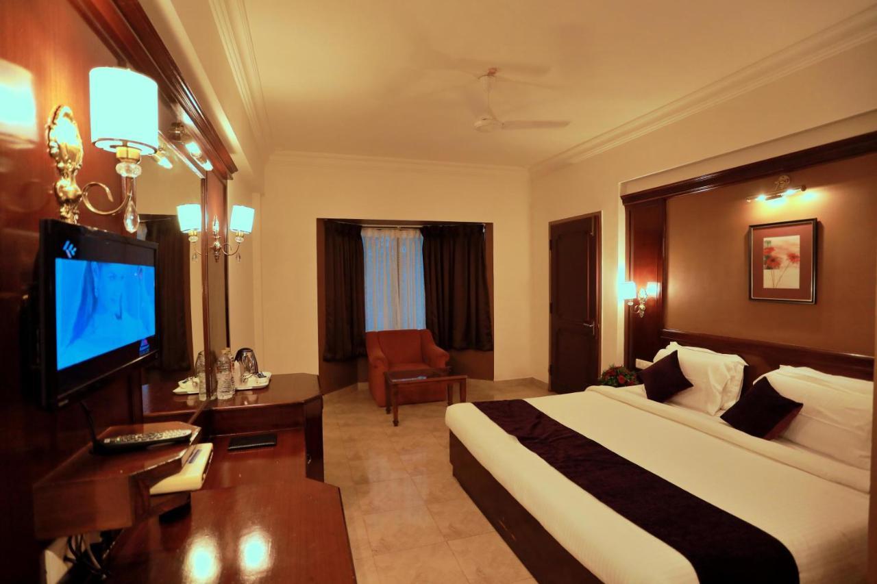 Hotel Edassery Mansion Kochi Bagian luar foto